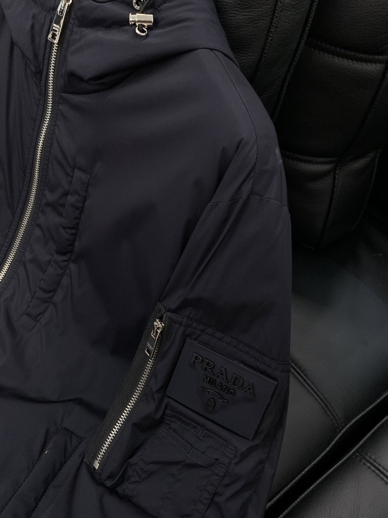 Pra*a outwear